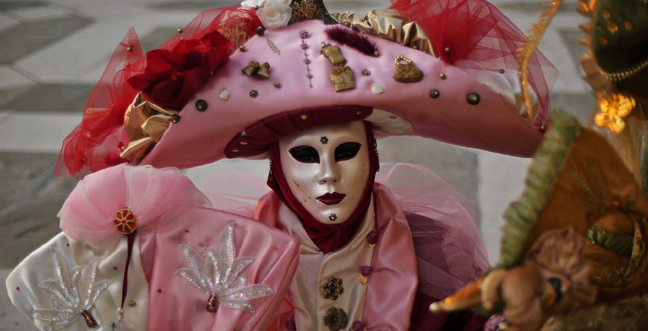 Carnaval de Venise : les masques enchanteurs - Floriane Lemarié