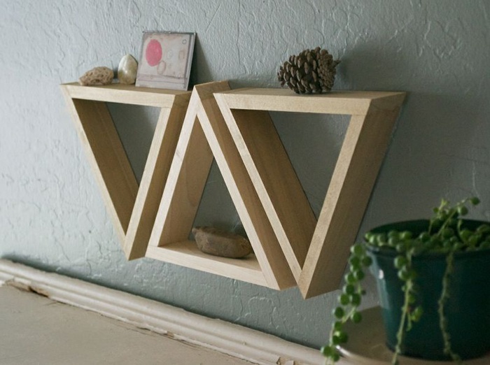 etagere bois triangle