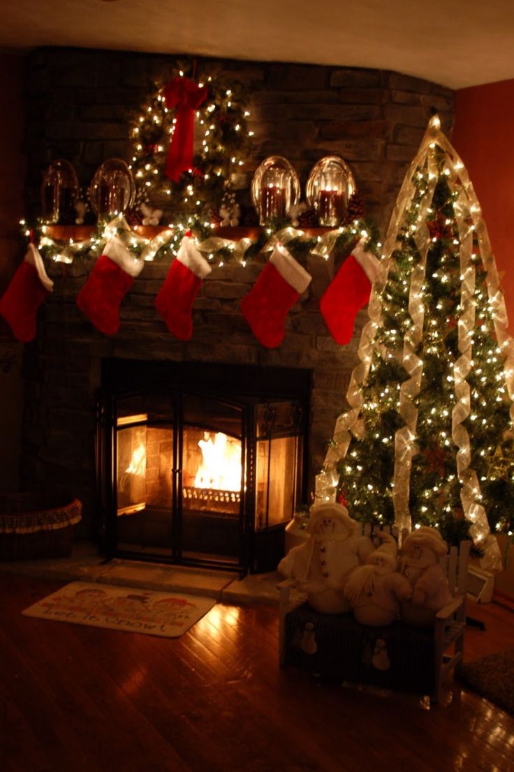 un réveillon de noël au coin du feu floriane lemarié fireplace christmas decorating ideas