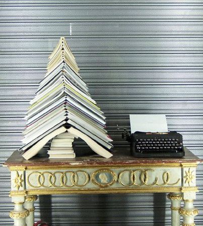 Décoration sapin de Noël avec des livres