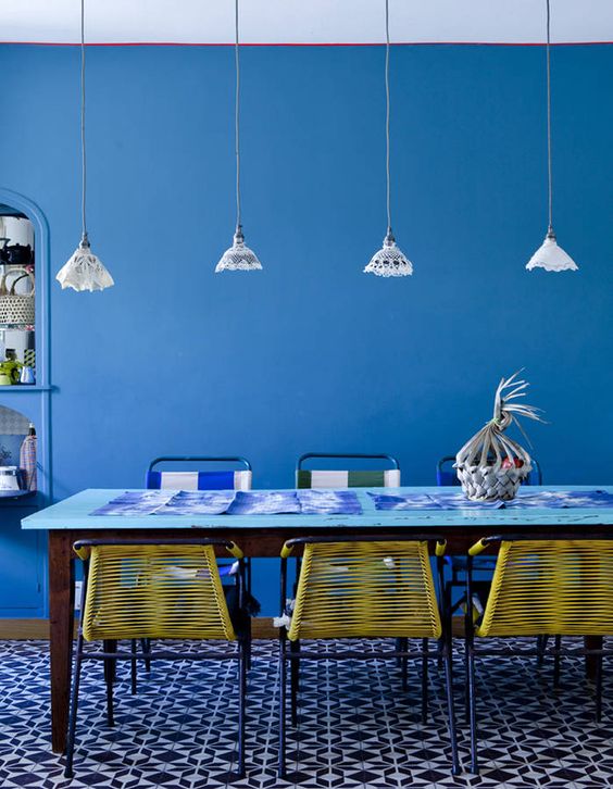 Décoration salle à manger bleue
