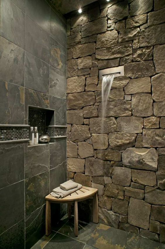 Décoration salle de bain en pierre