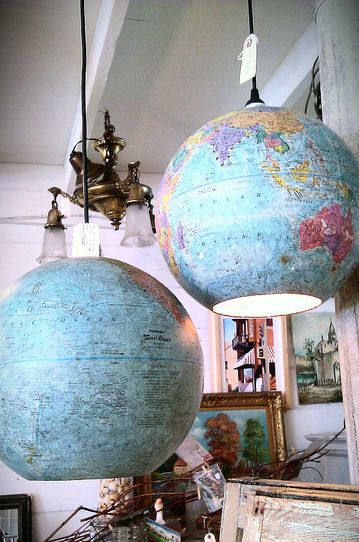 Décoration globes terrestres